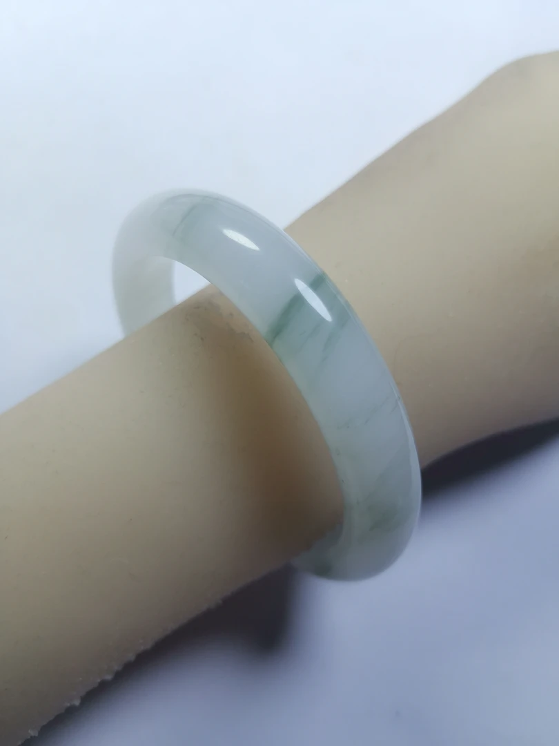 89号—57-58圈口-天然玉石-正品保障，金丝玉，时尚高贵款