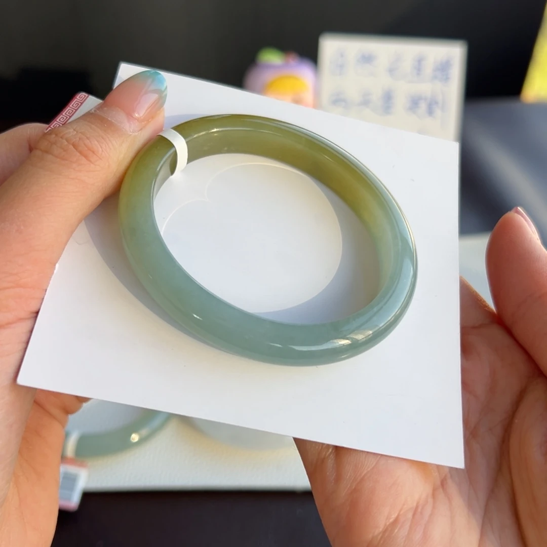 翡翠未镶嵌手镯14号 55贵妃