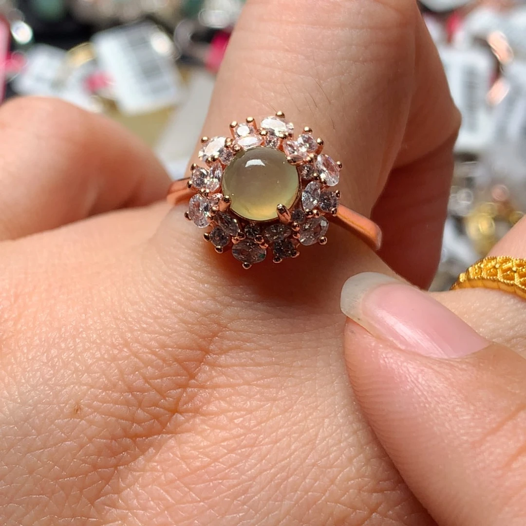 翡翠戒指银S925镶嵌天然翡翠戒指