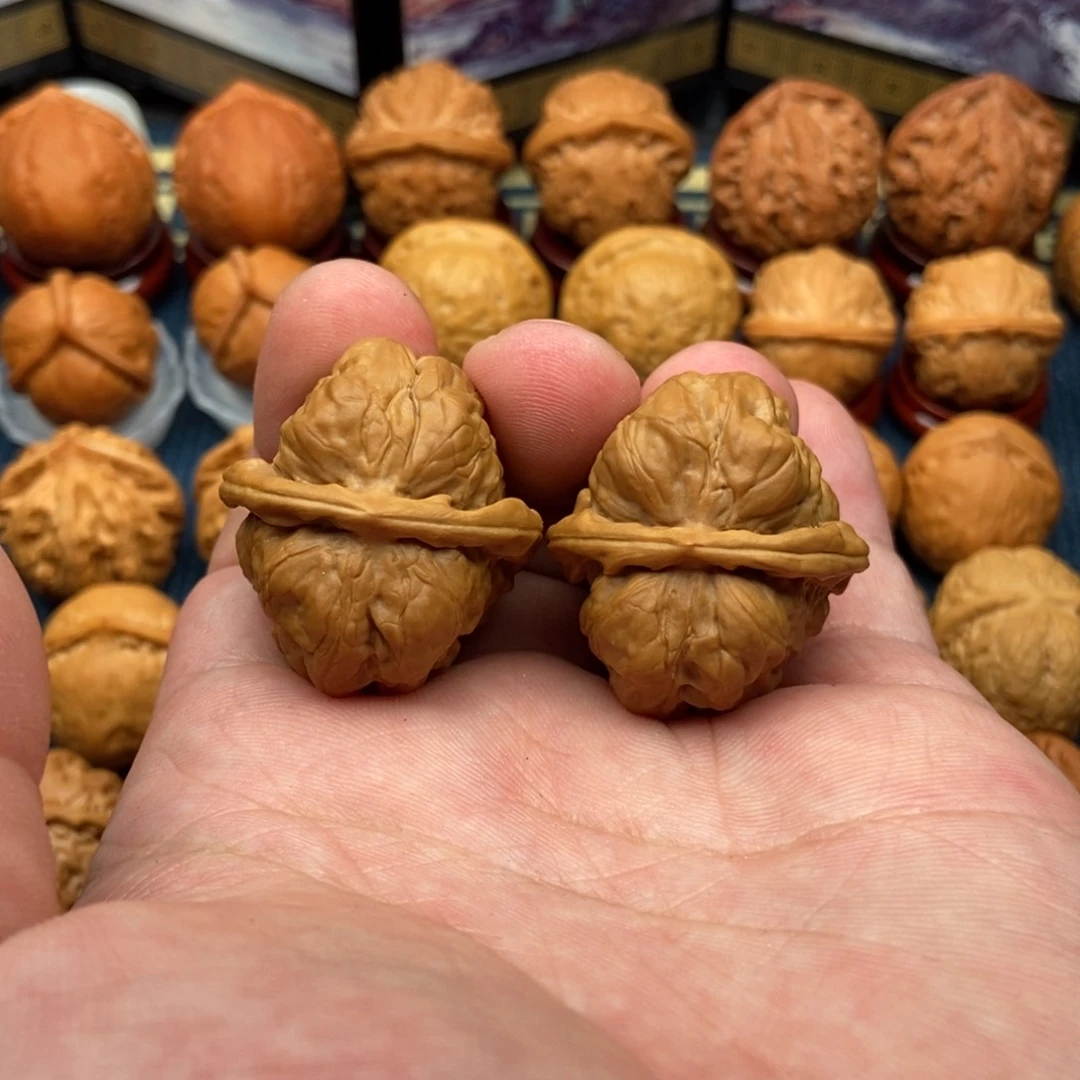 文玩核桃把件?**?蛤蟆头