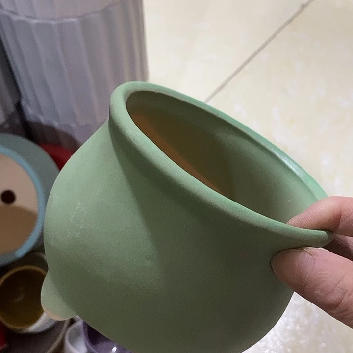 摆件陶盆有孔 瑕疵介意勿拍