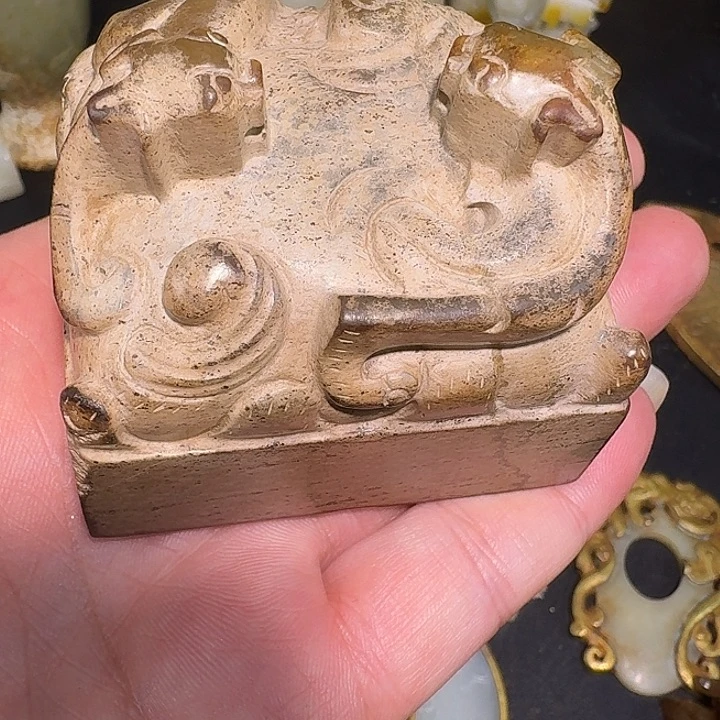 标***猫和田玉（糖玉）未镶嵌挂件