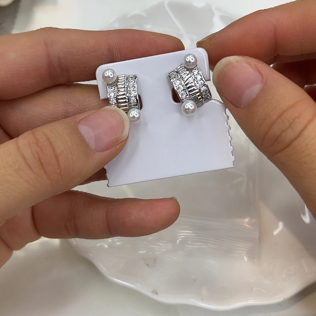 淡水珍珠耳饰合金