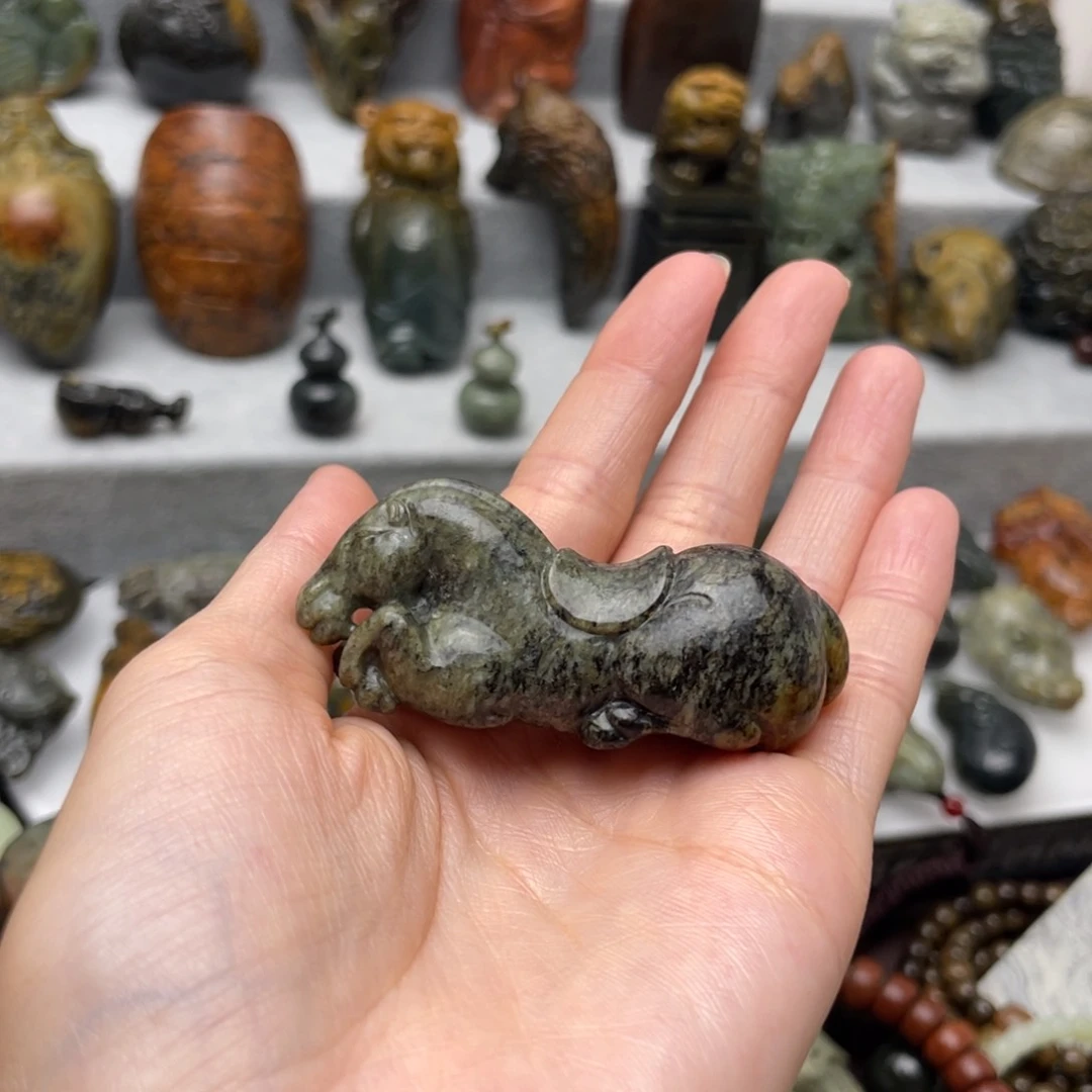 犇***犇岫岩河磨玉（透闪石质玉）未镶嵌颈饰