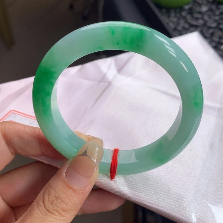翡翠手镯未镶嵌57