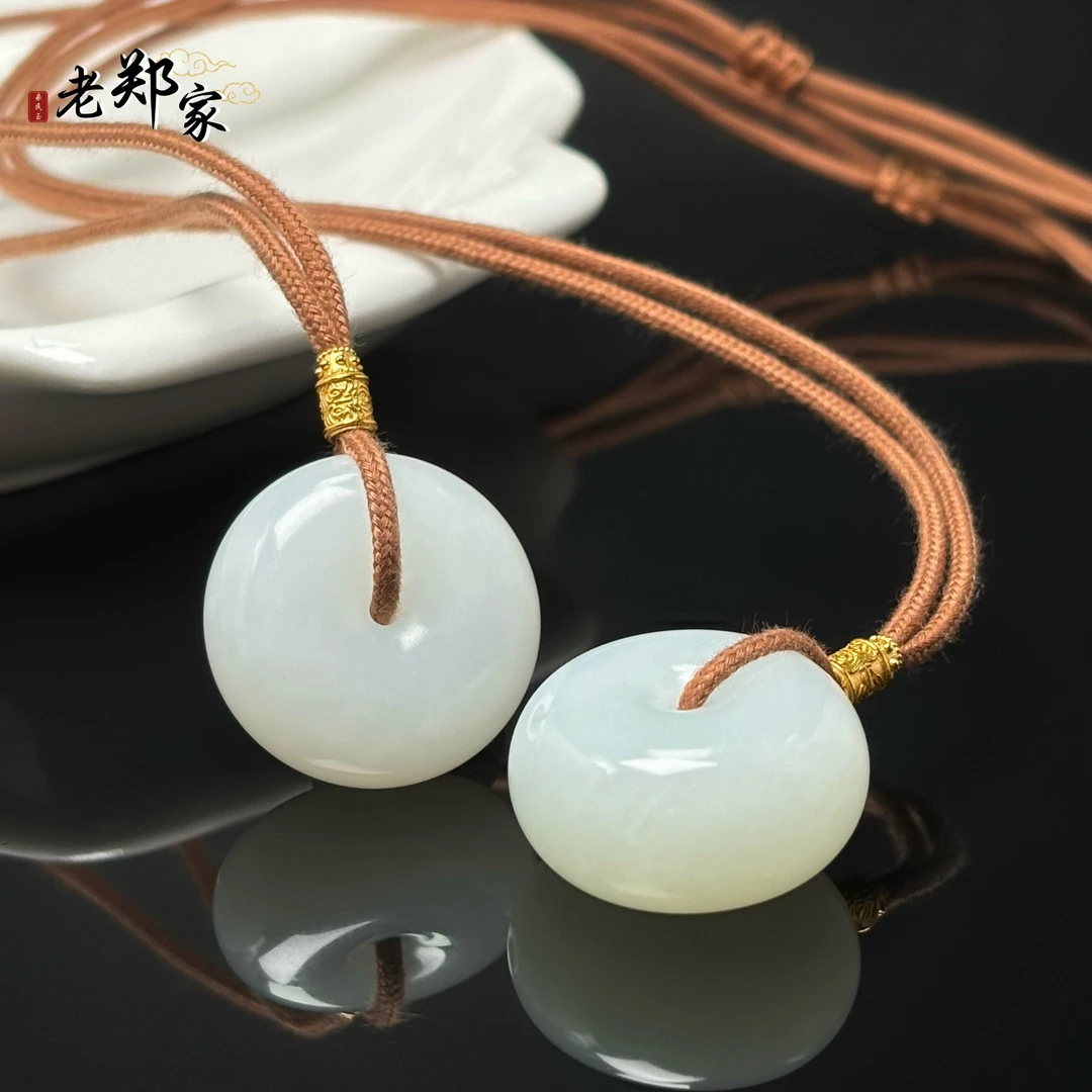 【老郑家】和田玉平安扣挂件 2510 多样性发1件 约24*10mm