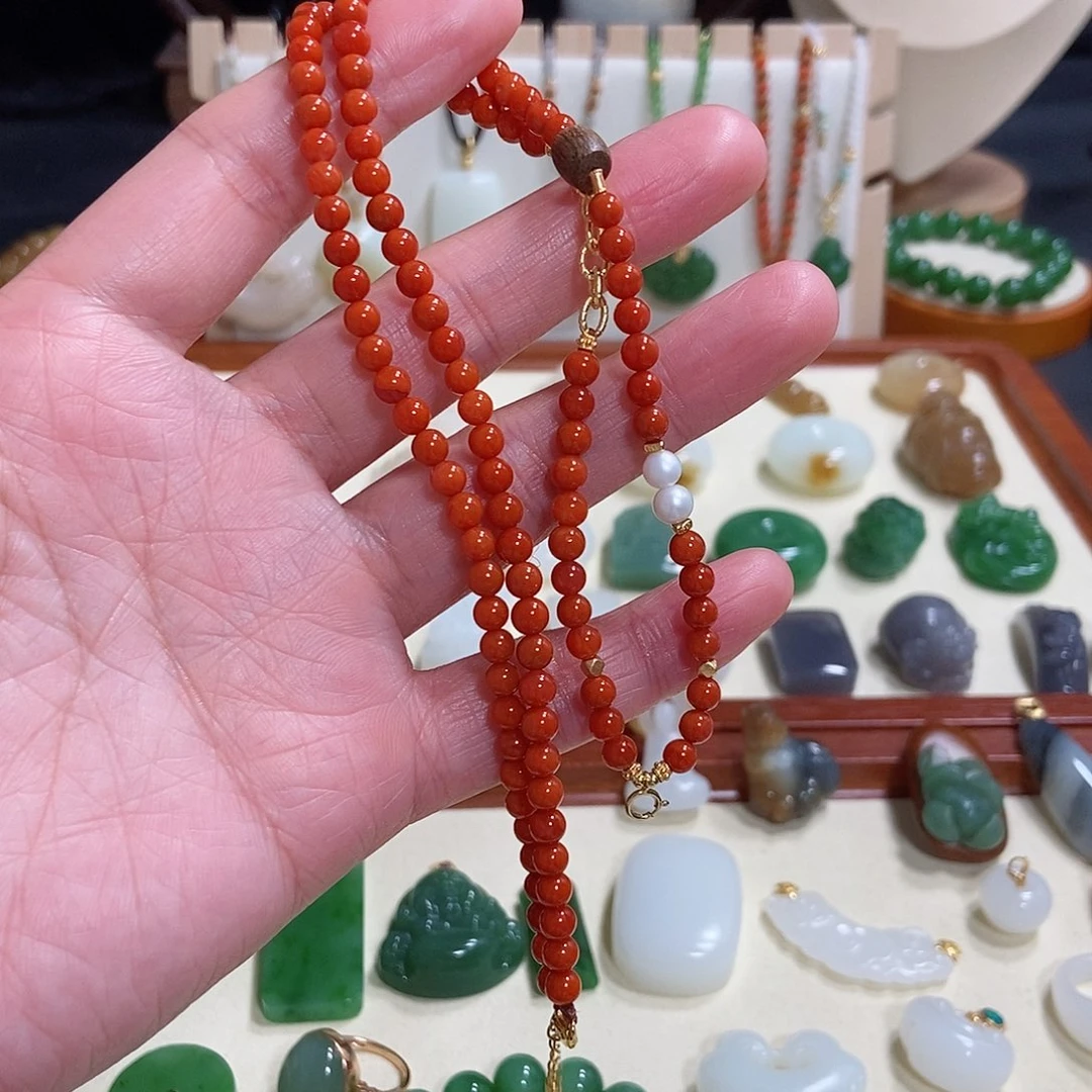 南红玛瑙颈饰未镶嵌