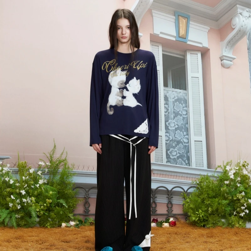 浓情蜜意小猫长袖TEE