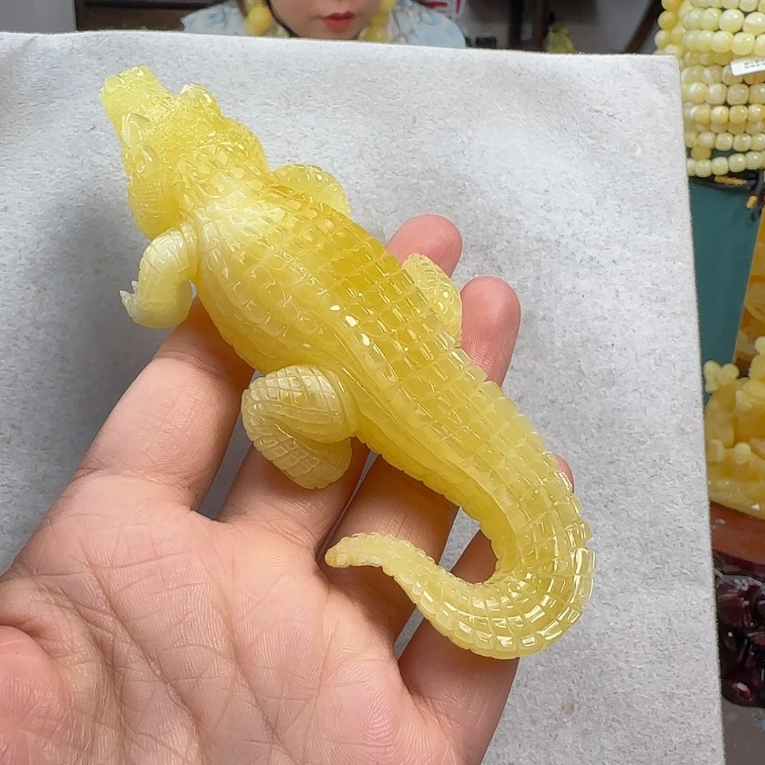 蜜蜡未镶嵌珠宝奇石