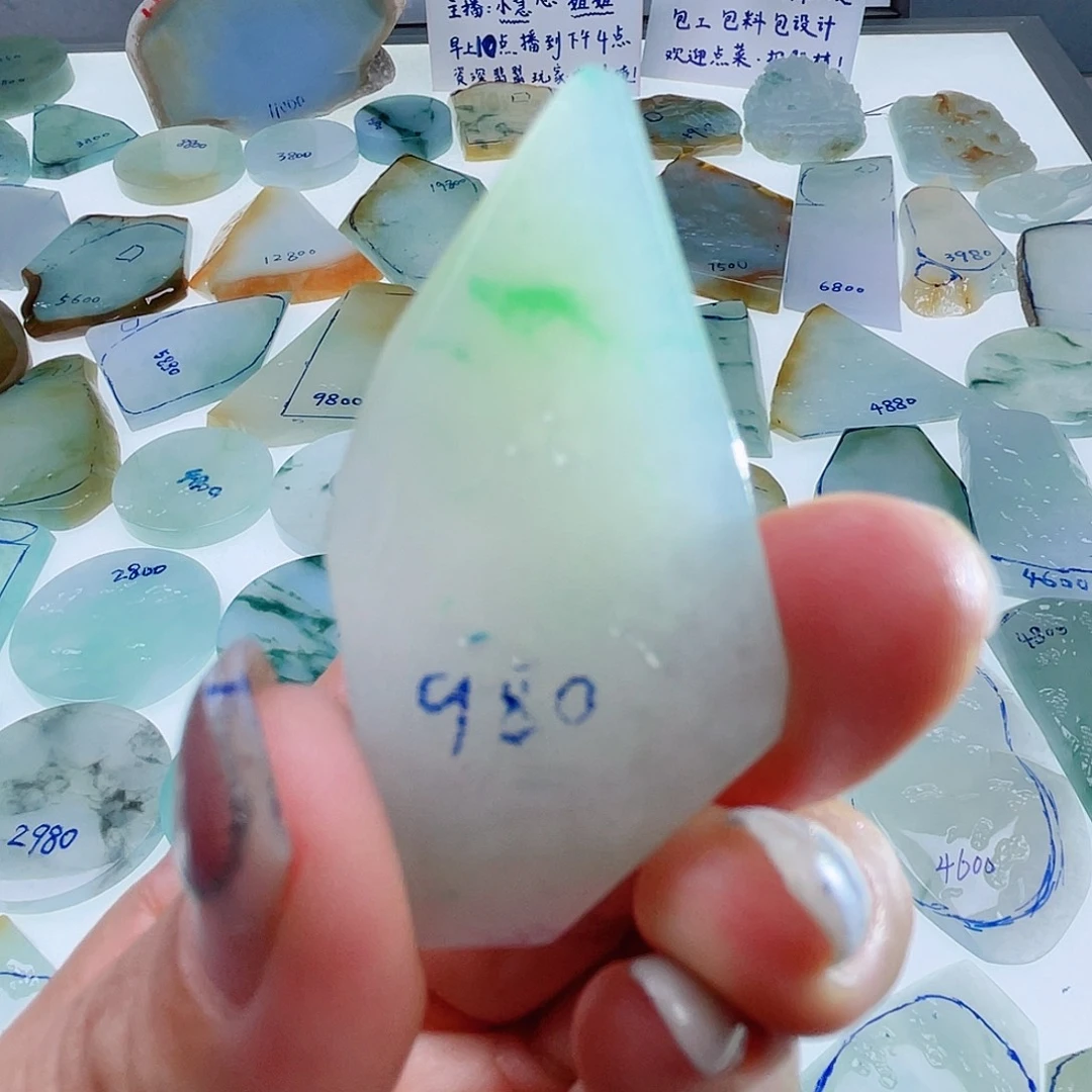 定制翡翠未镶嵌定制翡翠未镶嵌