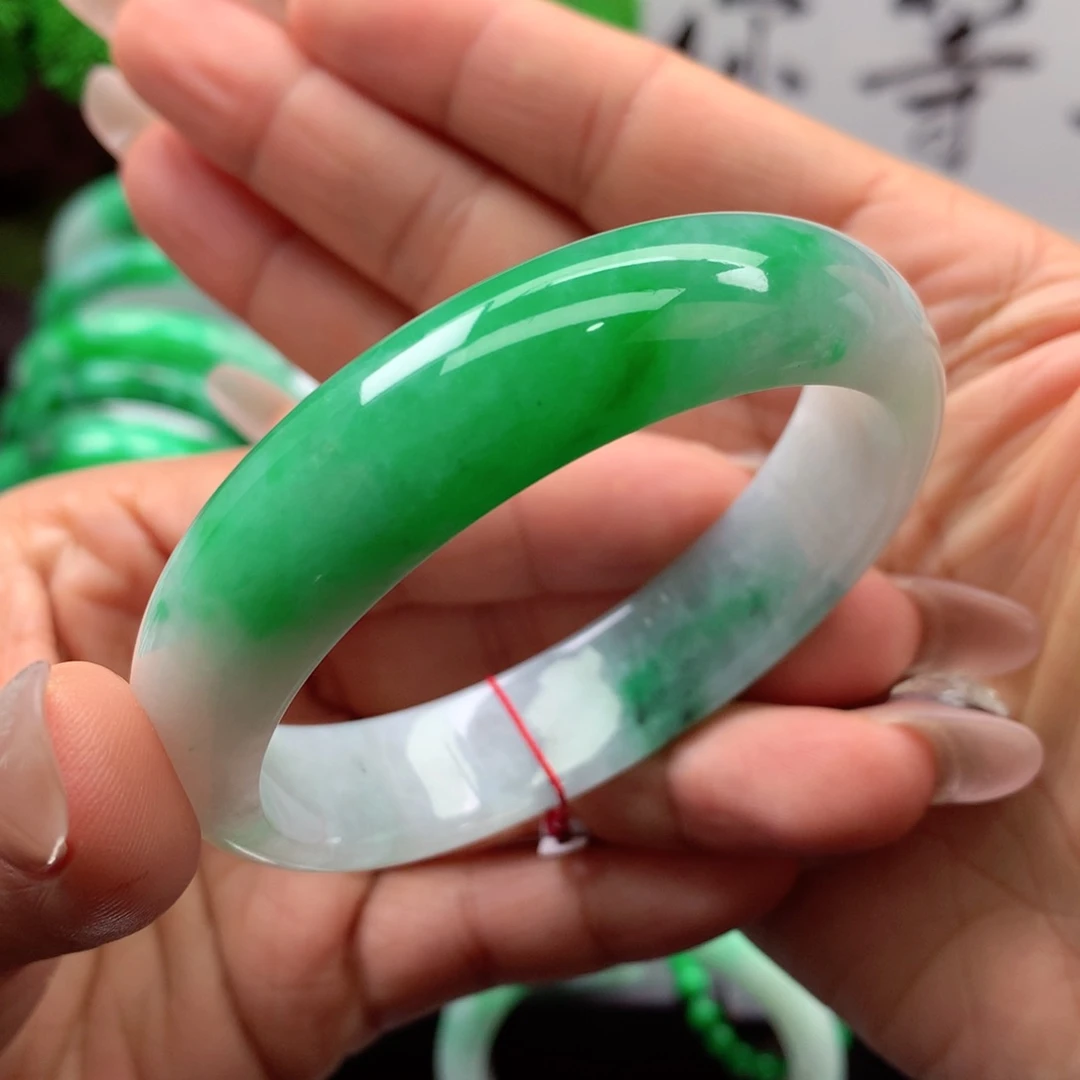 未镶嵌手镯翡翠缅甸