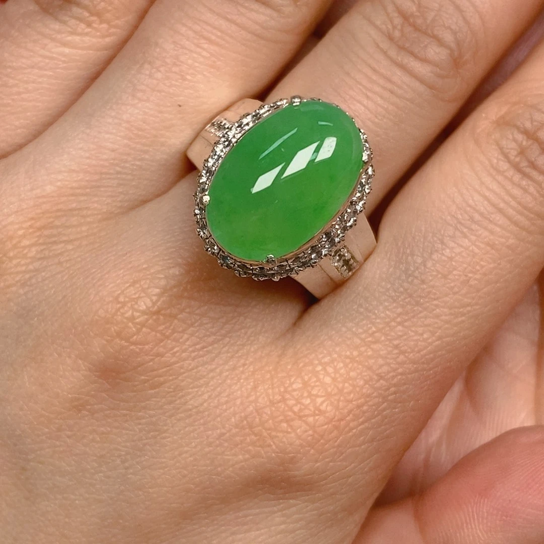 翡翠戒指未镶嵌经****梅翡翠