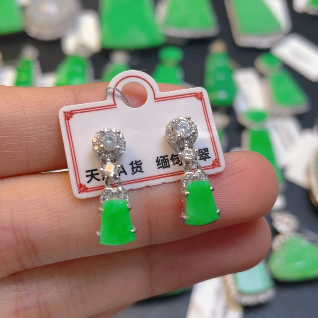 颈饰银S925镶嵌翡翠