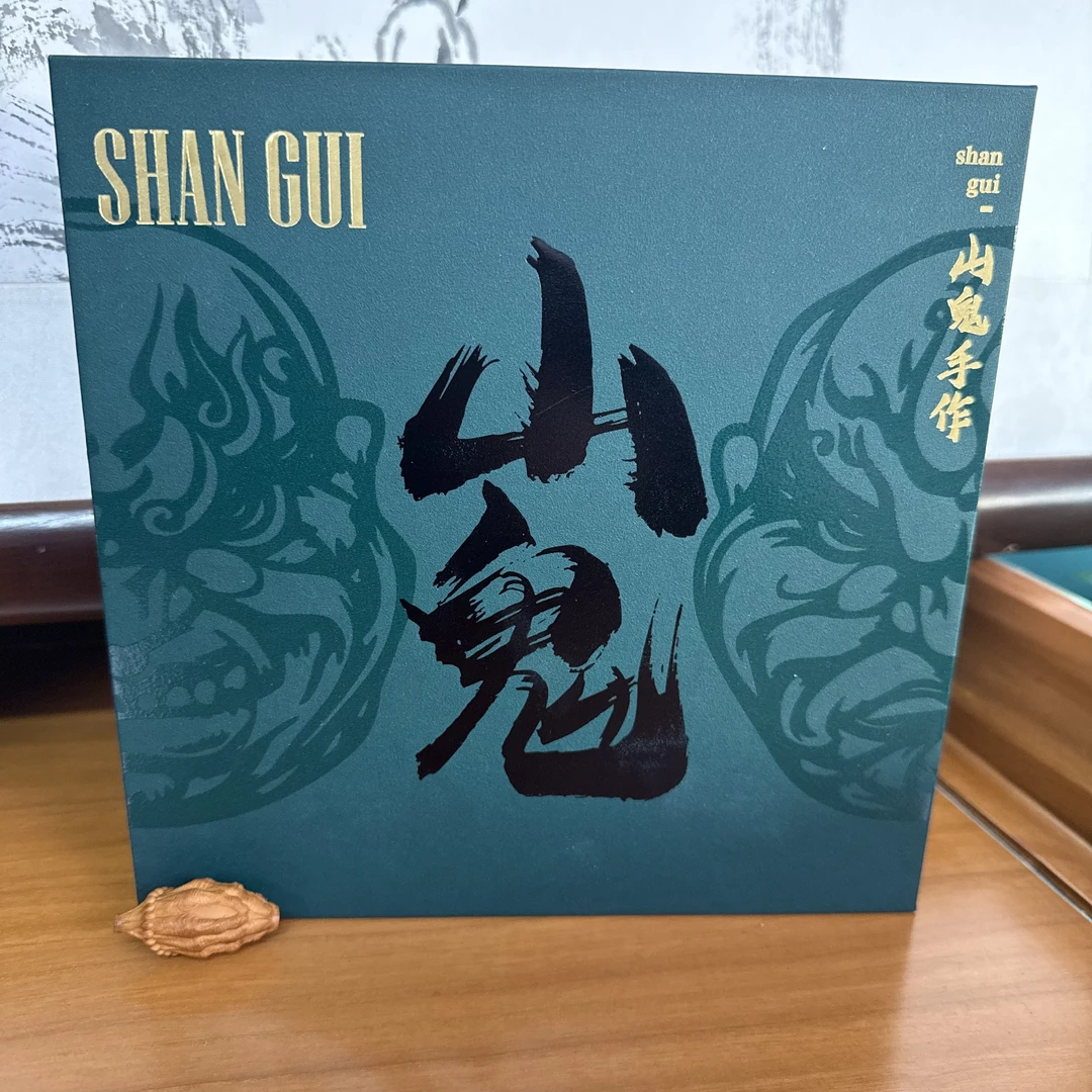 甄选精品核雕橄榄核盒核雕