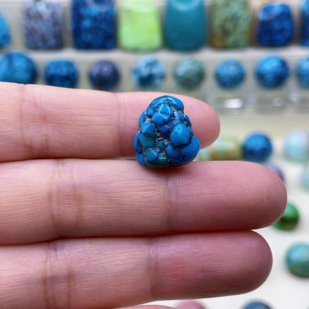 未镶嵌绿松石颈饰