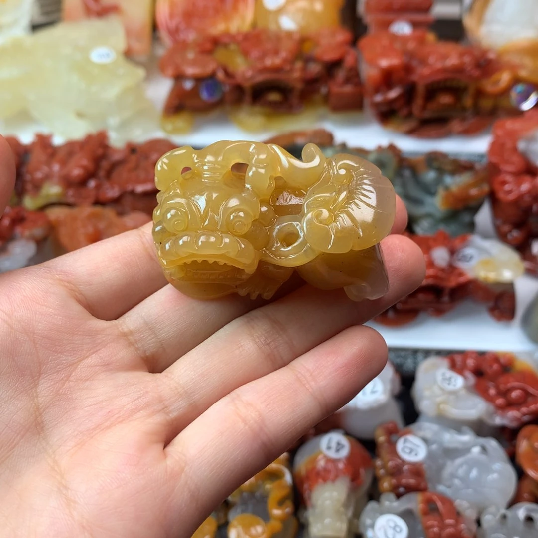 石英质玉（黄龙玉）未镶嵌挂件
