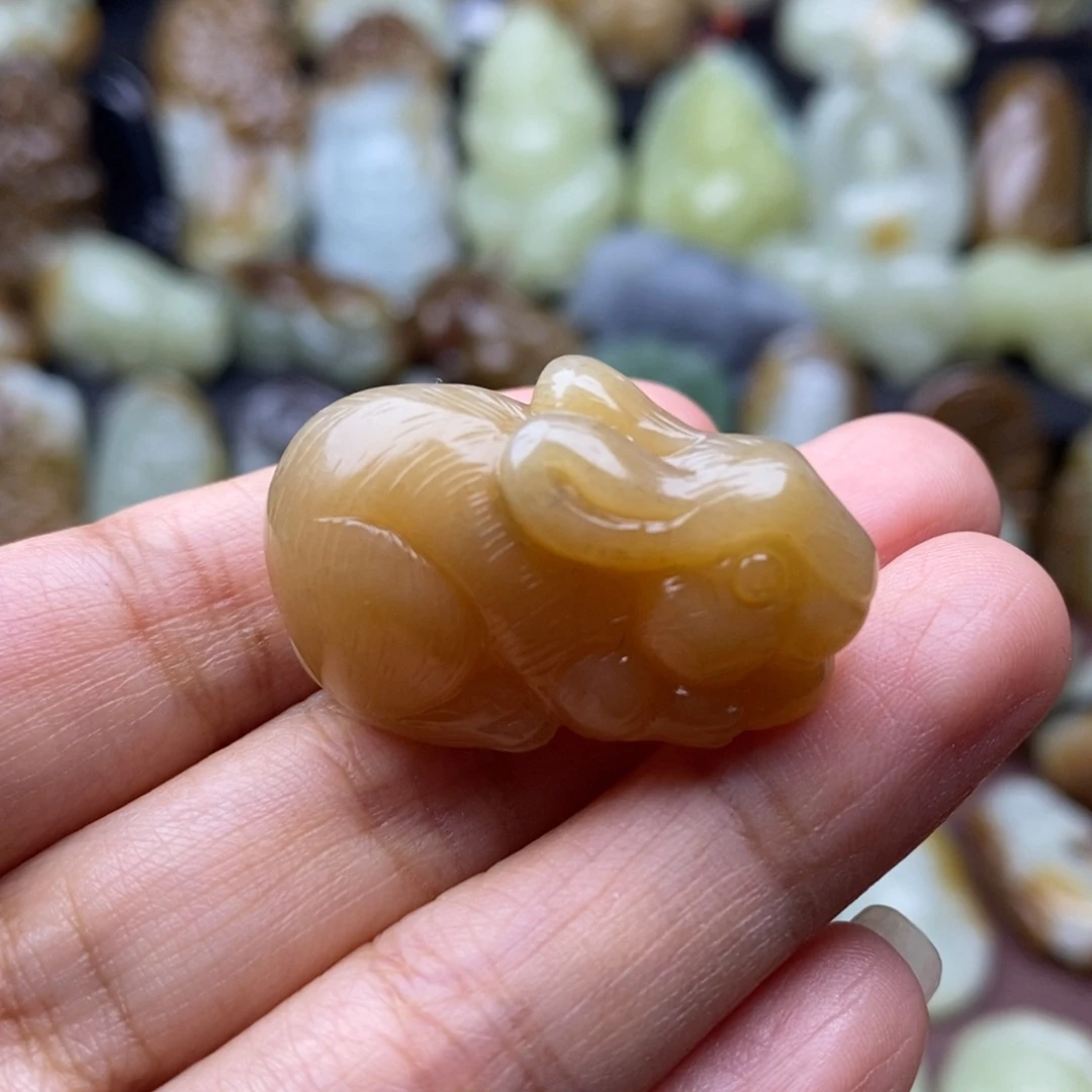 项链未镶嵌和田玉（糖玉）
