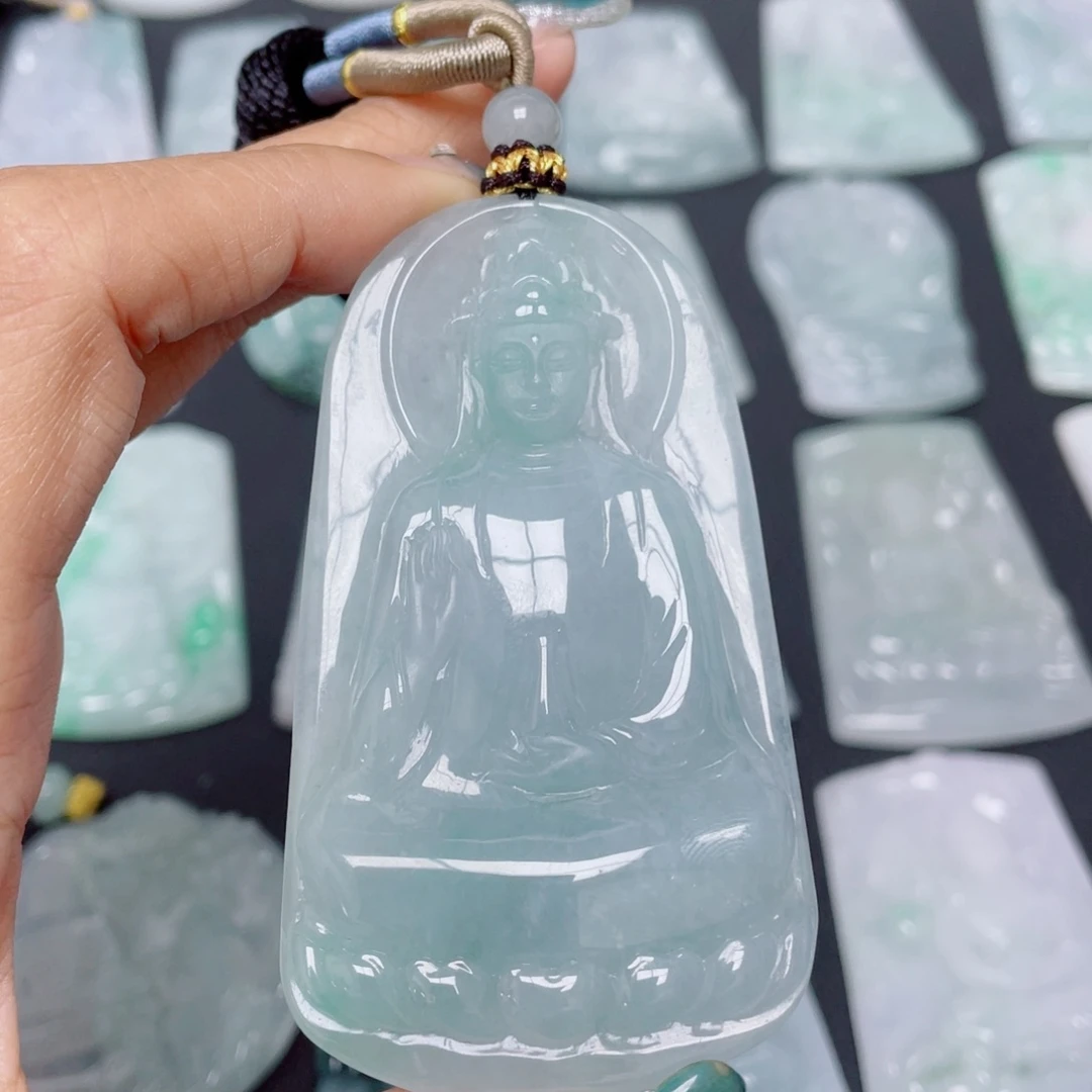 翡翠未镶嵌颈饰观音