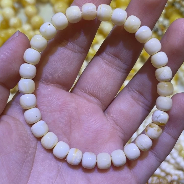 蜜蜡未镶嵌珠宝奇石7m