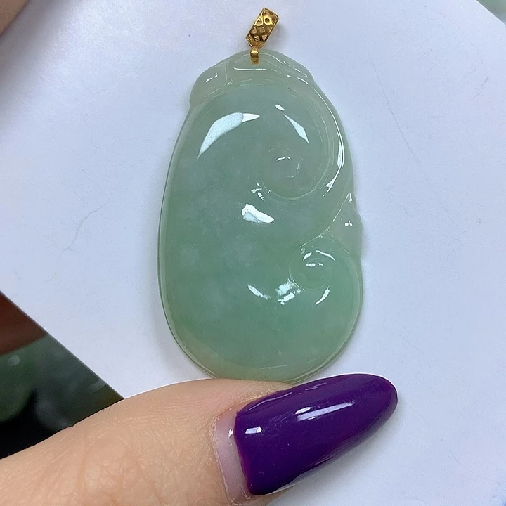 翡翠18K金镶嵌颈饰挂件