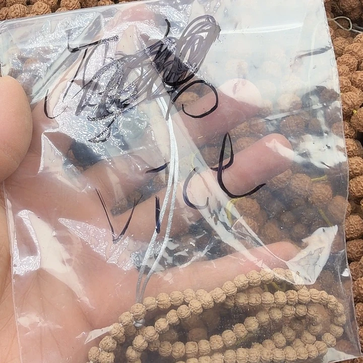V***r金刚菩提吊坠佛手