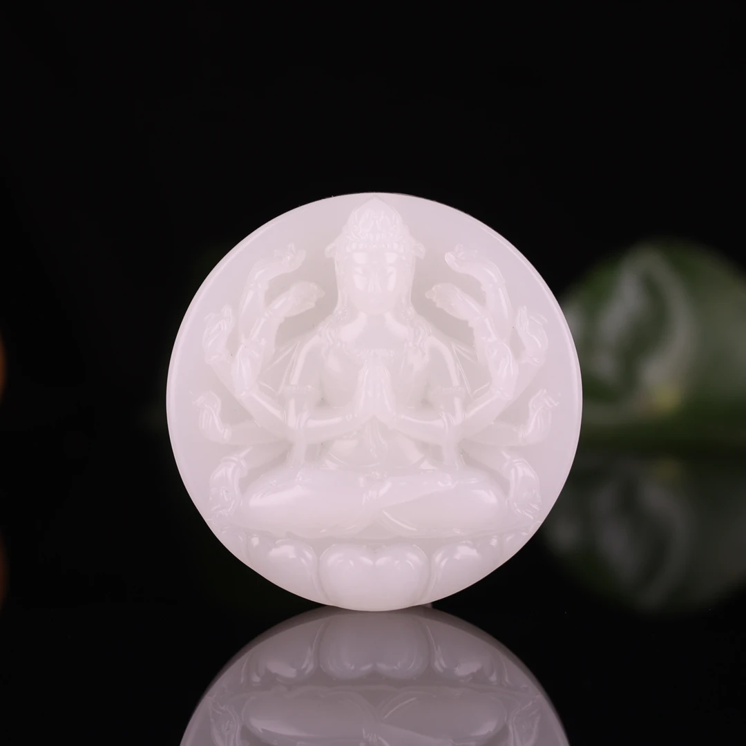 【62.4克和田玉千手观音牌】52*15mm新疆和田玉观音料性油腻