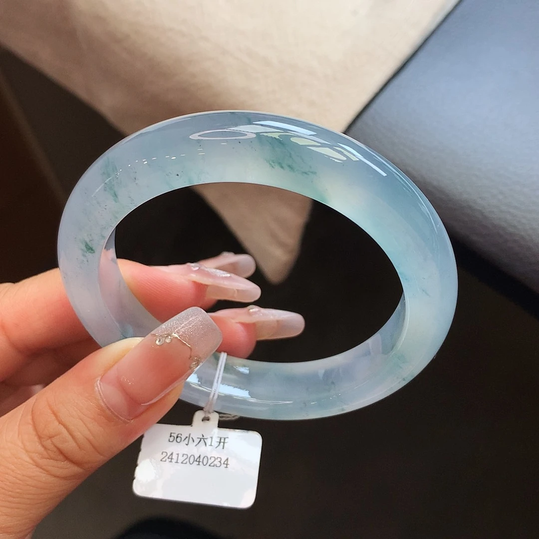 翡翠手镯未镶嵌56冰蓝飘花正圈（具体价格咨询客服）