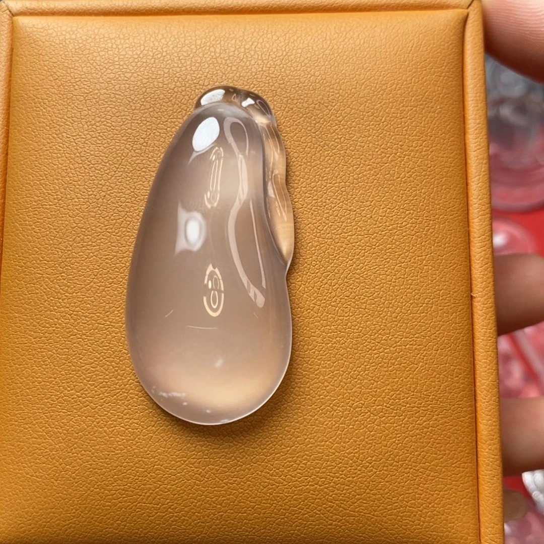 石英质玉未镶嵌福瓜