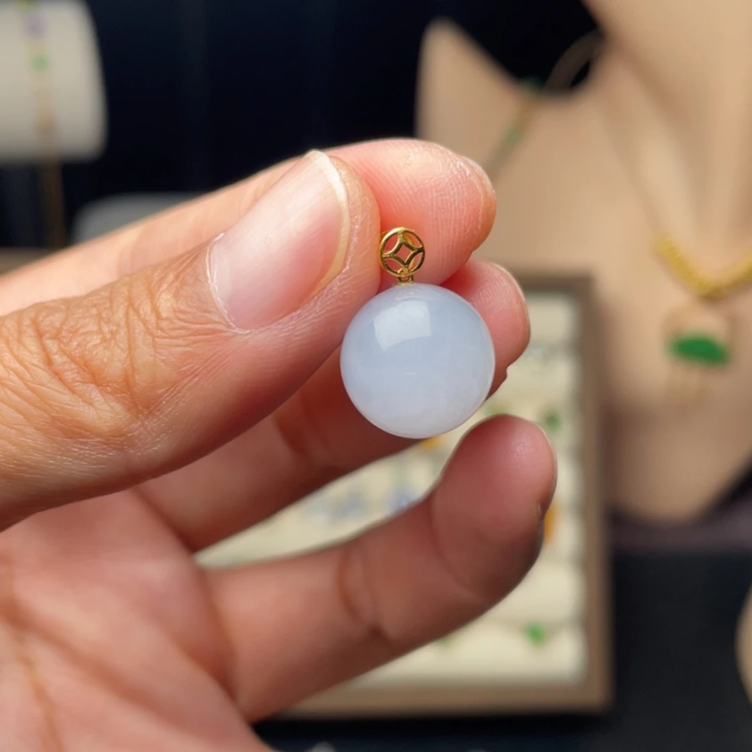【闪购商品】吊坠(不含链)18K金镶嵌翡翠