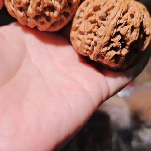 沉***默文玩核桃吊坠48粗筋