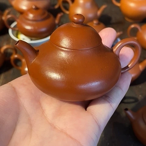 茶壶紫砂何*紫砂壶茶具