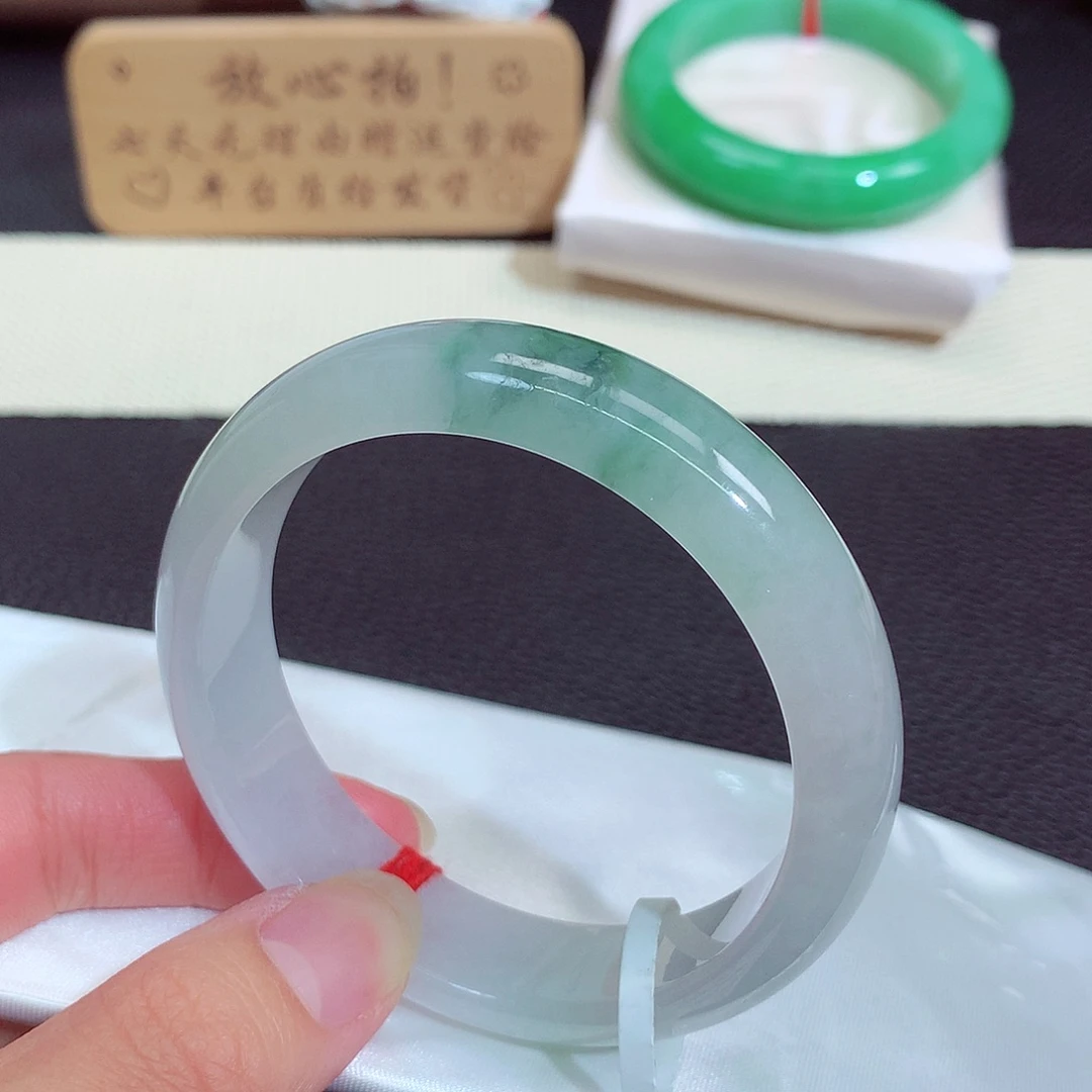 翡翠手镯未镶嵌1209