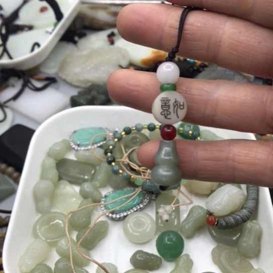 和田玉项链未镶嵌