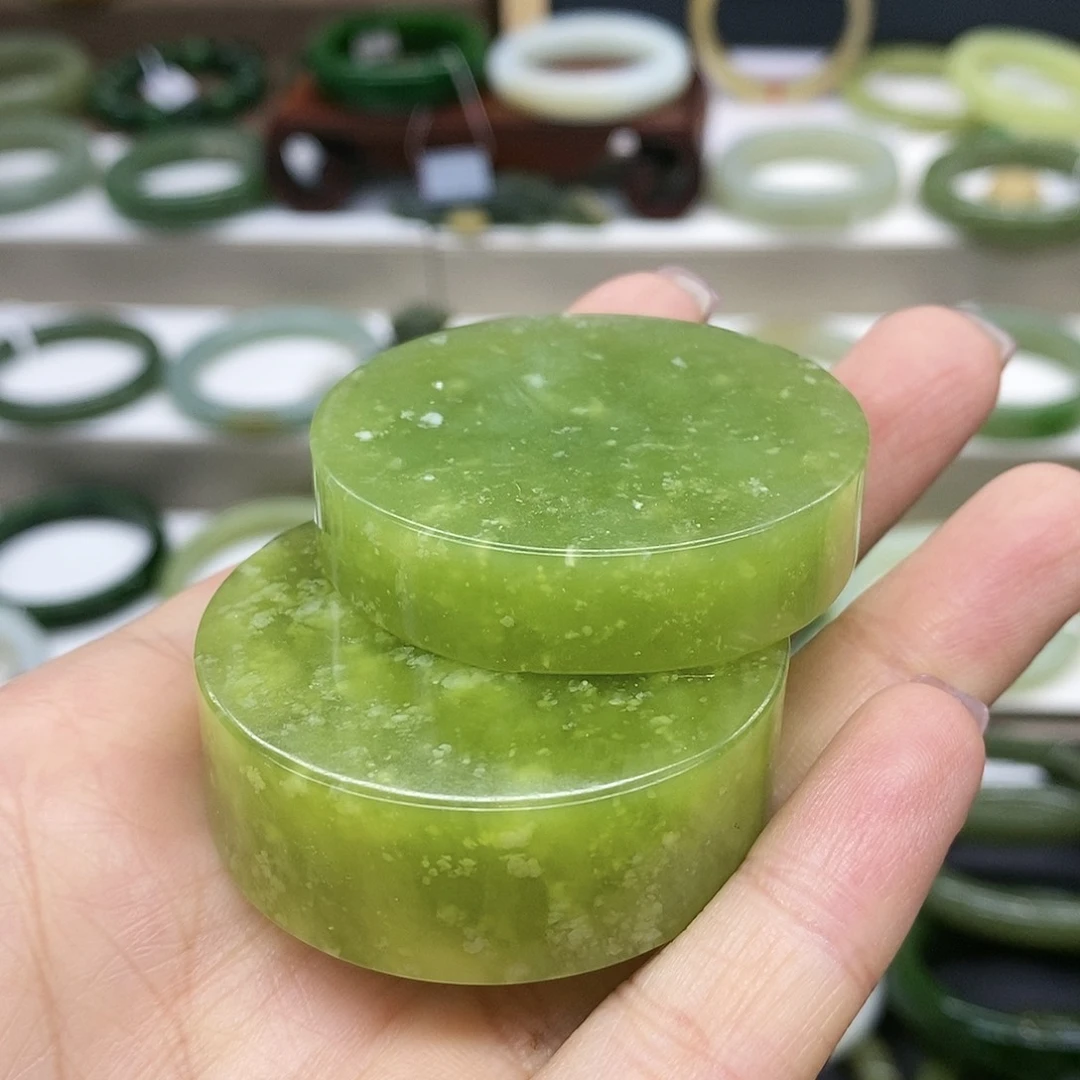 【闪购商品】岫玉未镶嵌颈饰红***客
