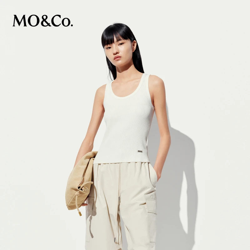 【王雪糕专属】MOCO背心夏含醋酸针织圆领金属牌修身工字MBE2SWTT03