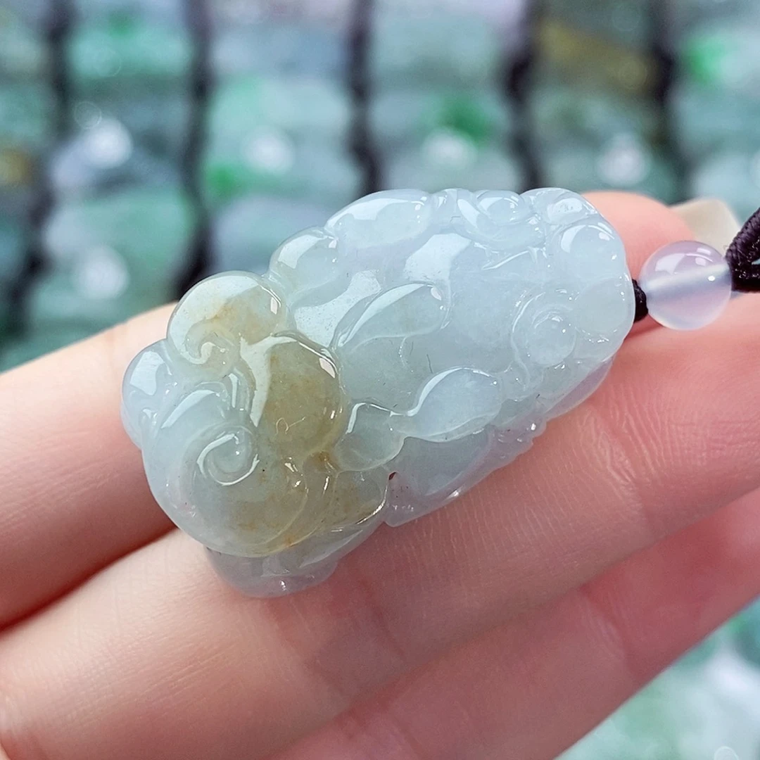 颈饰未镶嵌翡翠天然