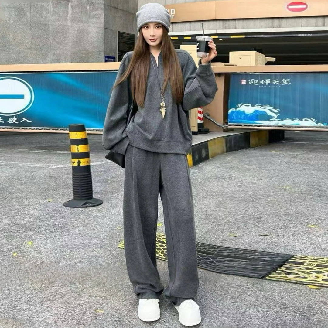 网红时尚休闲套装女秋季新款洋气减龄圆领长袖卫衣阔腿长裤两件套