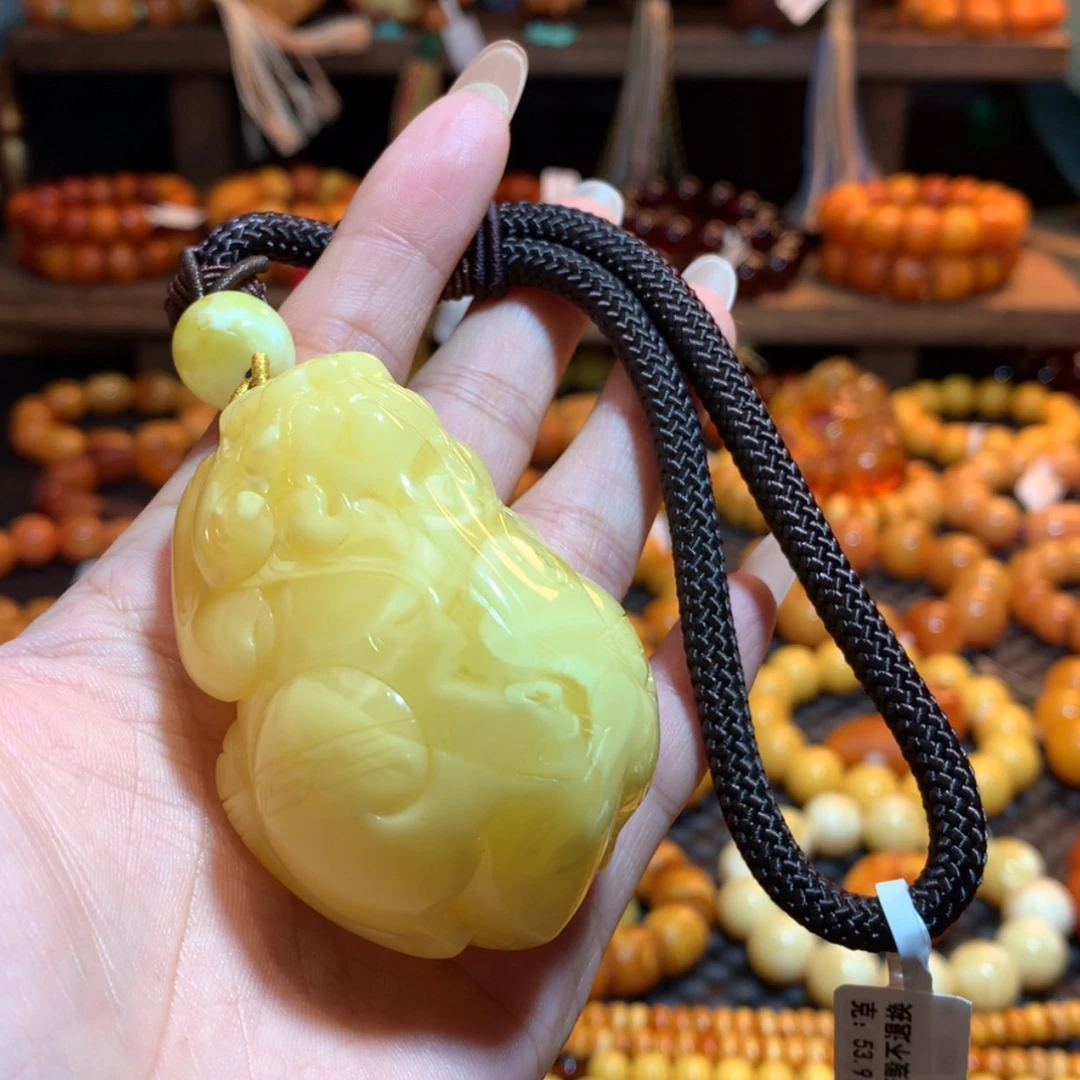 【闪购商品】琥珀吊坠(赠链)未镶嵌
