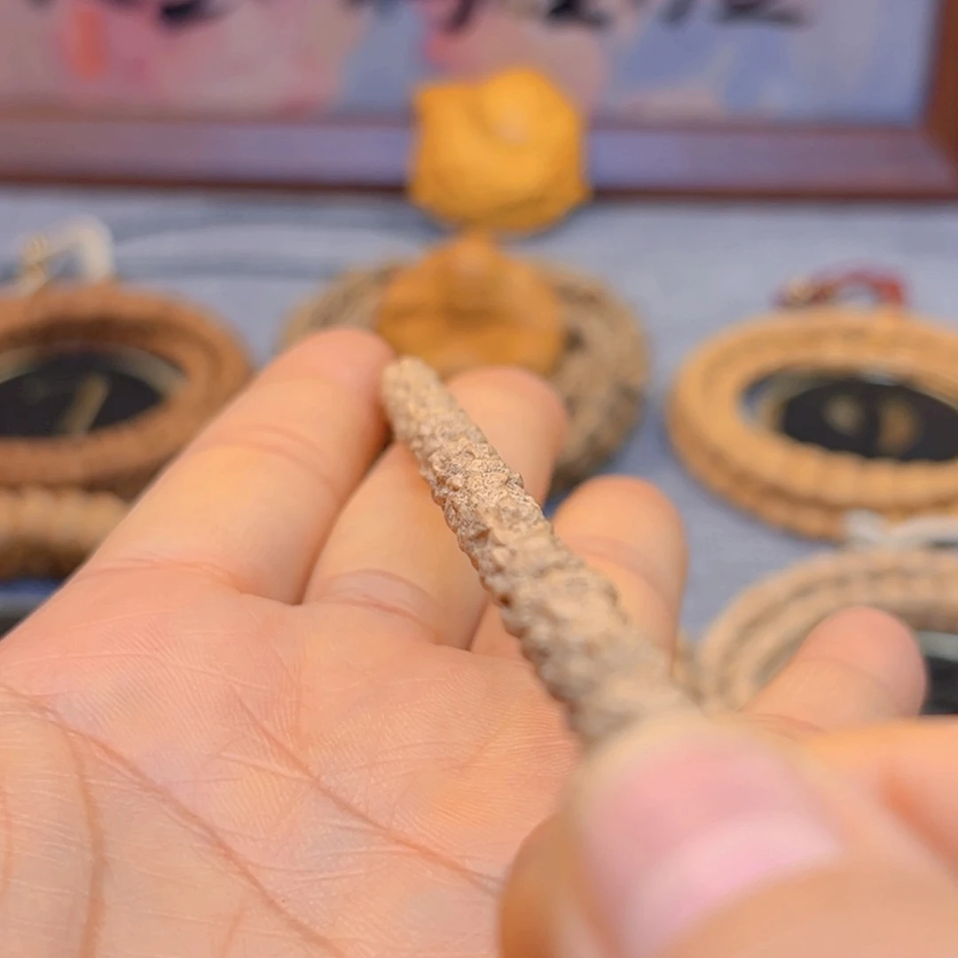 柏香籽/百香籽吊坠左*