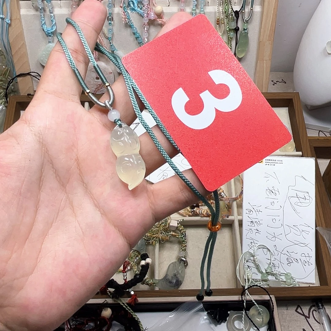 蛇纹石玉合金颈饰