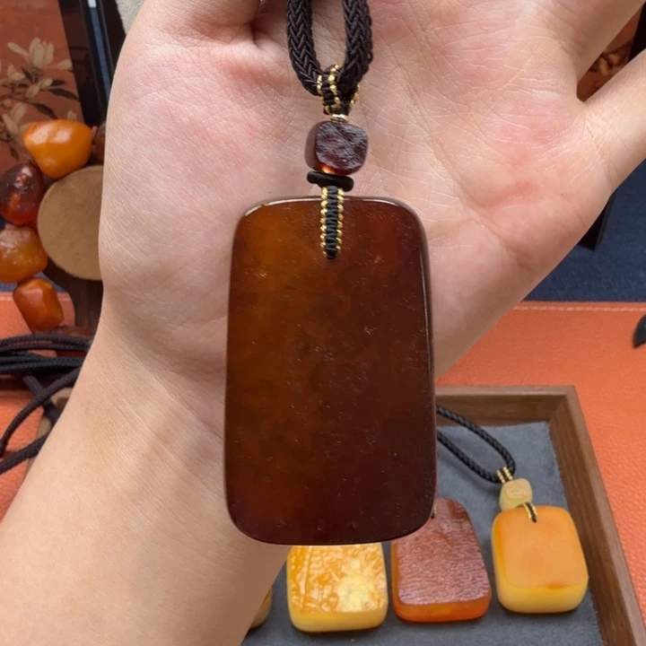 蜜蜡未镶嵌吊坠(赠链)