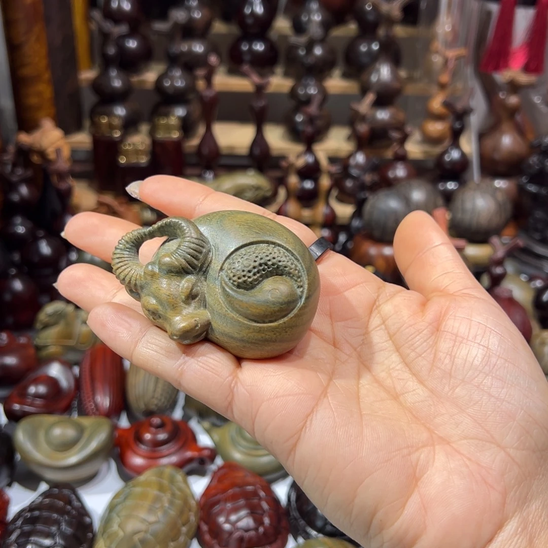 香榧木绿檀绿檀绿檀牛