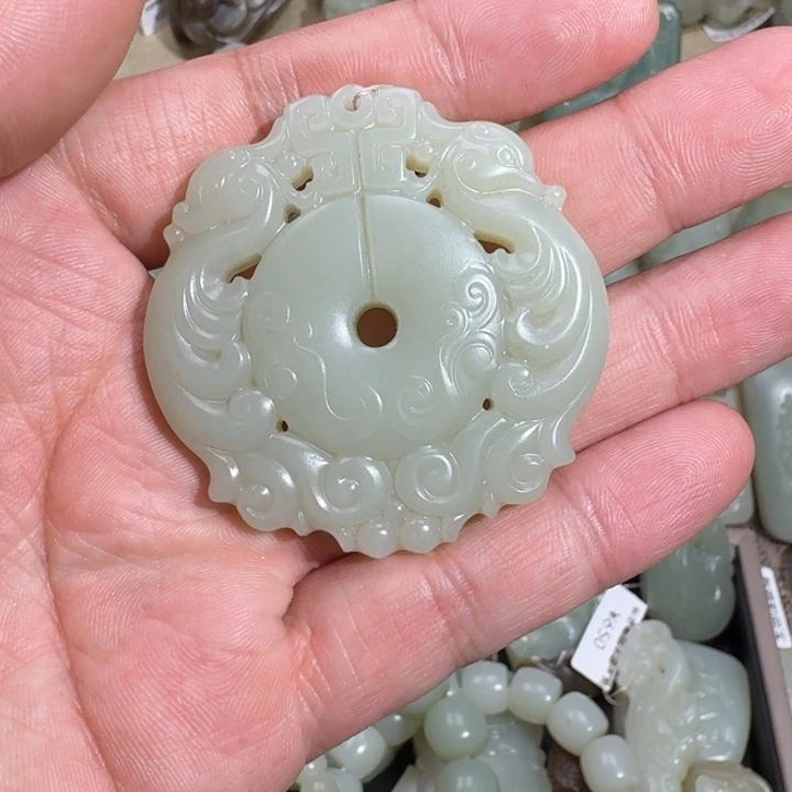 和田玉吊坠(不含链)未镶嵌