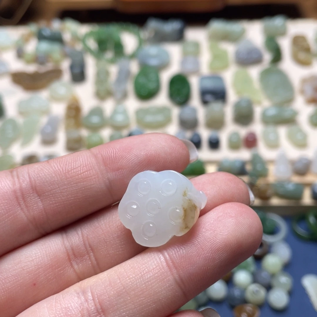 和田玉未镶嵌吊坠(不含链)