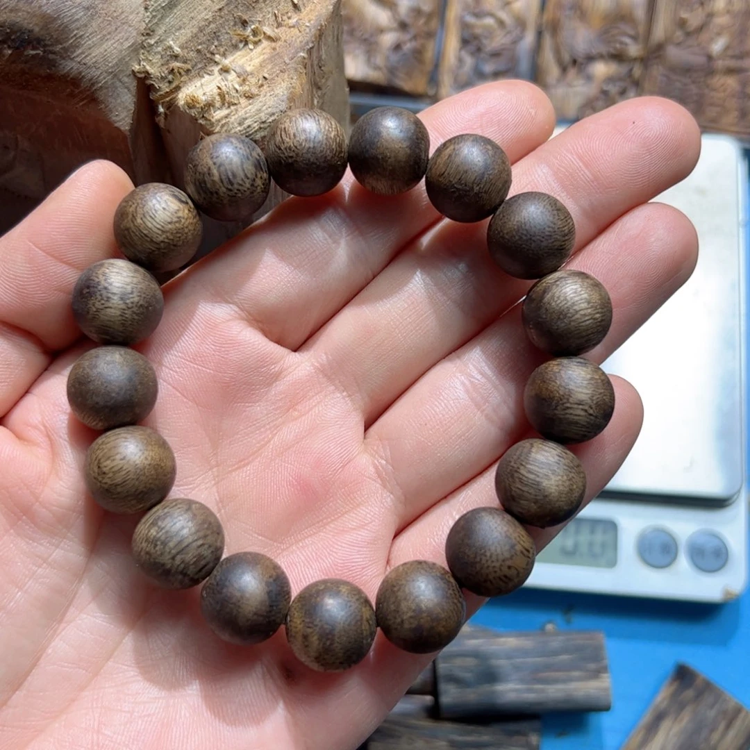 沉香手串白棋1.3单圈圆珠16克+