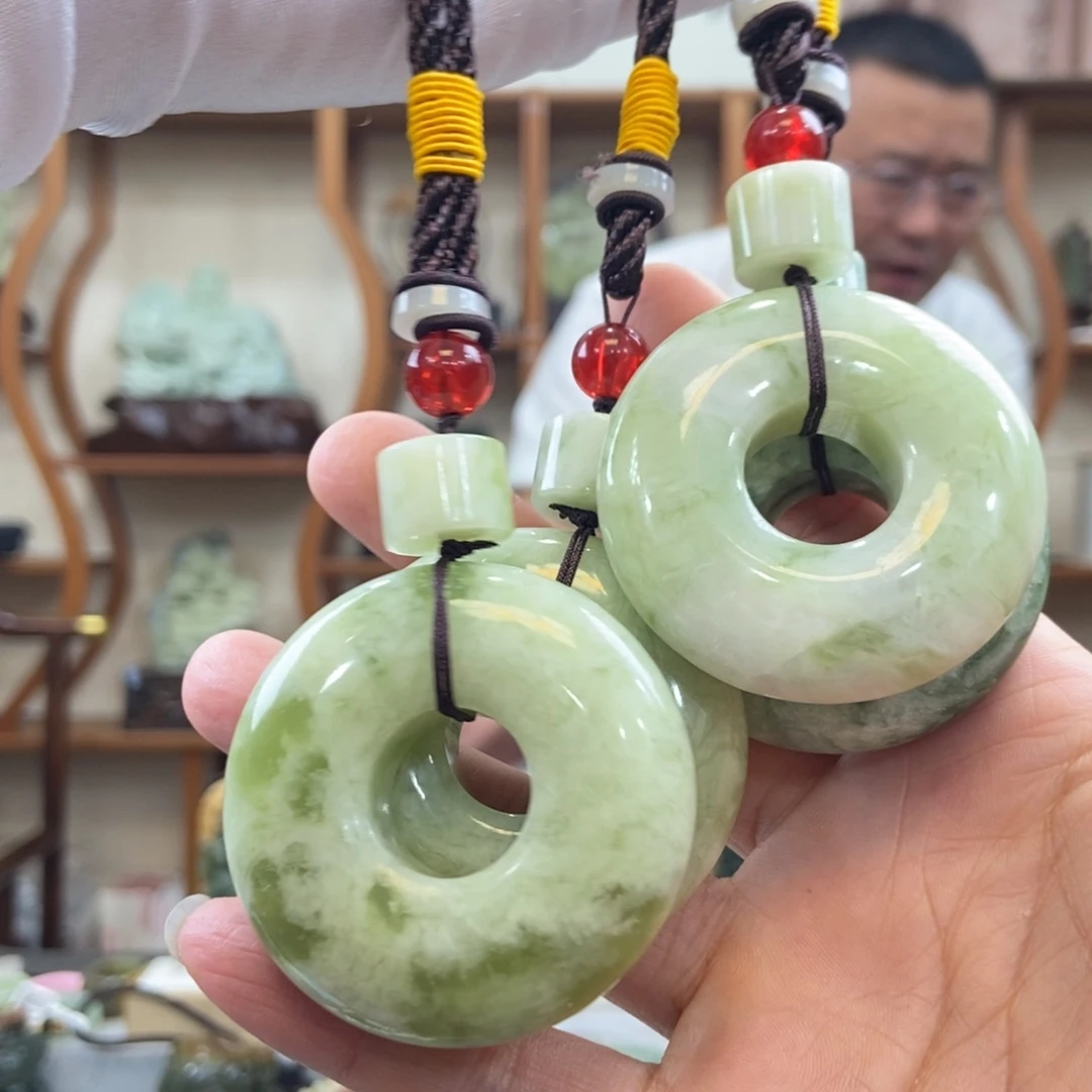 蛇纹石玉未镶嵌手把玉琮（多样性发一件
