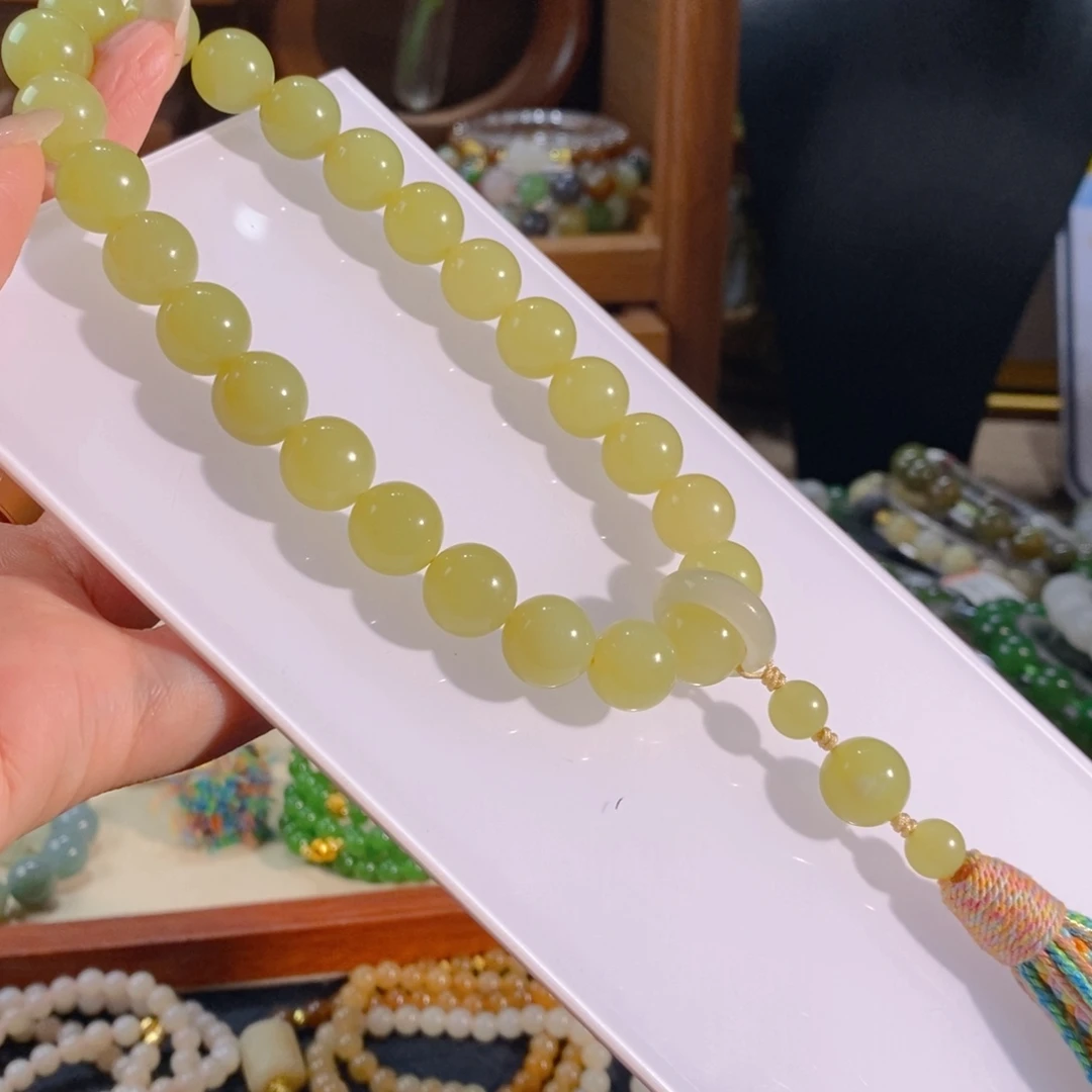 信***舍和田玉未镶嵌手链