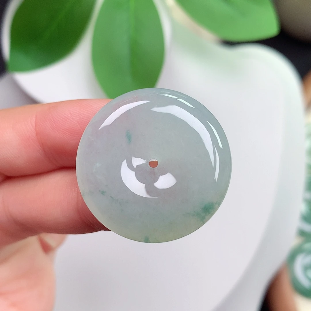 颈饰未镶嵌翡翠平安扣 28.3x5.8mm