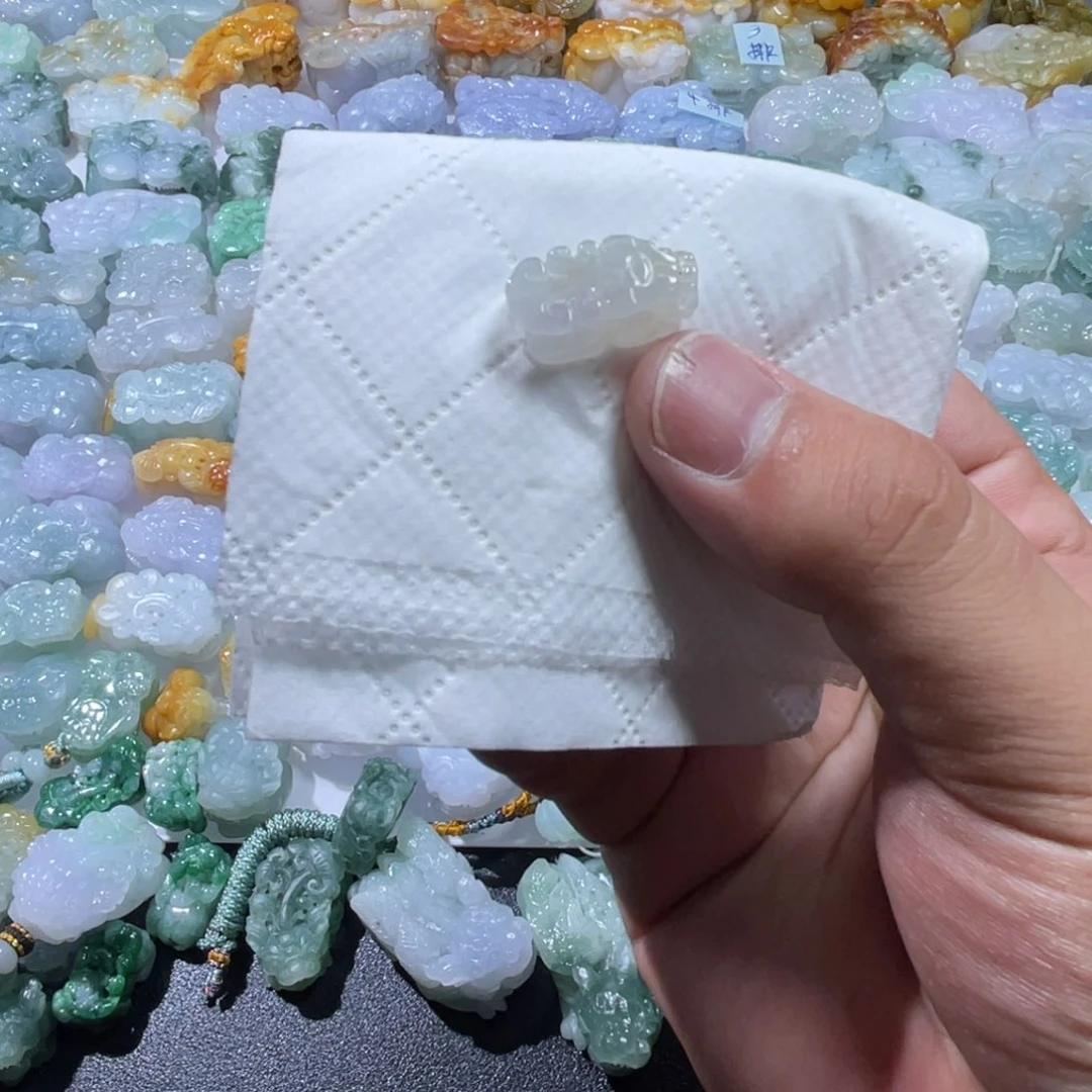 翡翠未镶嵌颈饰天然