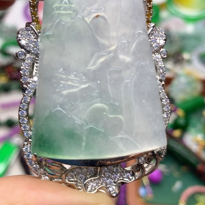 颈饰未镶嵌翡翠吊坠